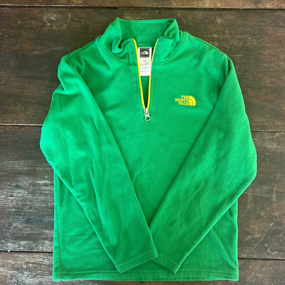 North Face Lightweight fleece perfect for layering in new condition